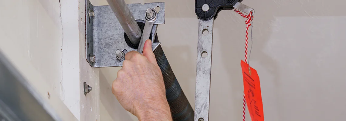 Fix Residential Garage Door in Bartlett, Illinois